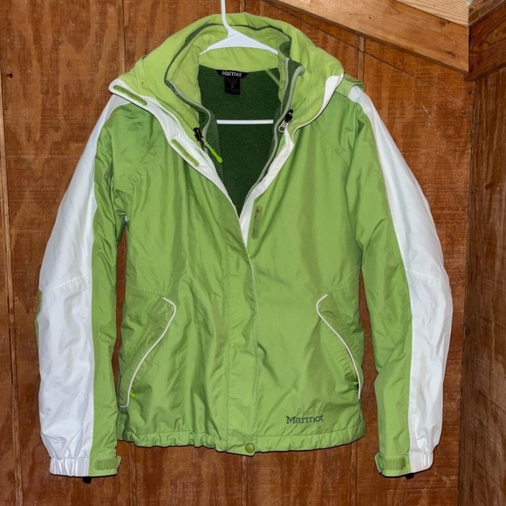 Marmot Double Lined Green & White Ski Jacket - Size Medium